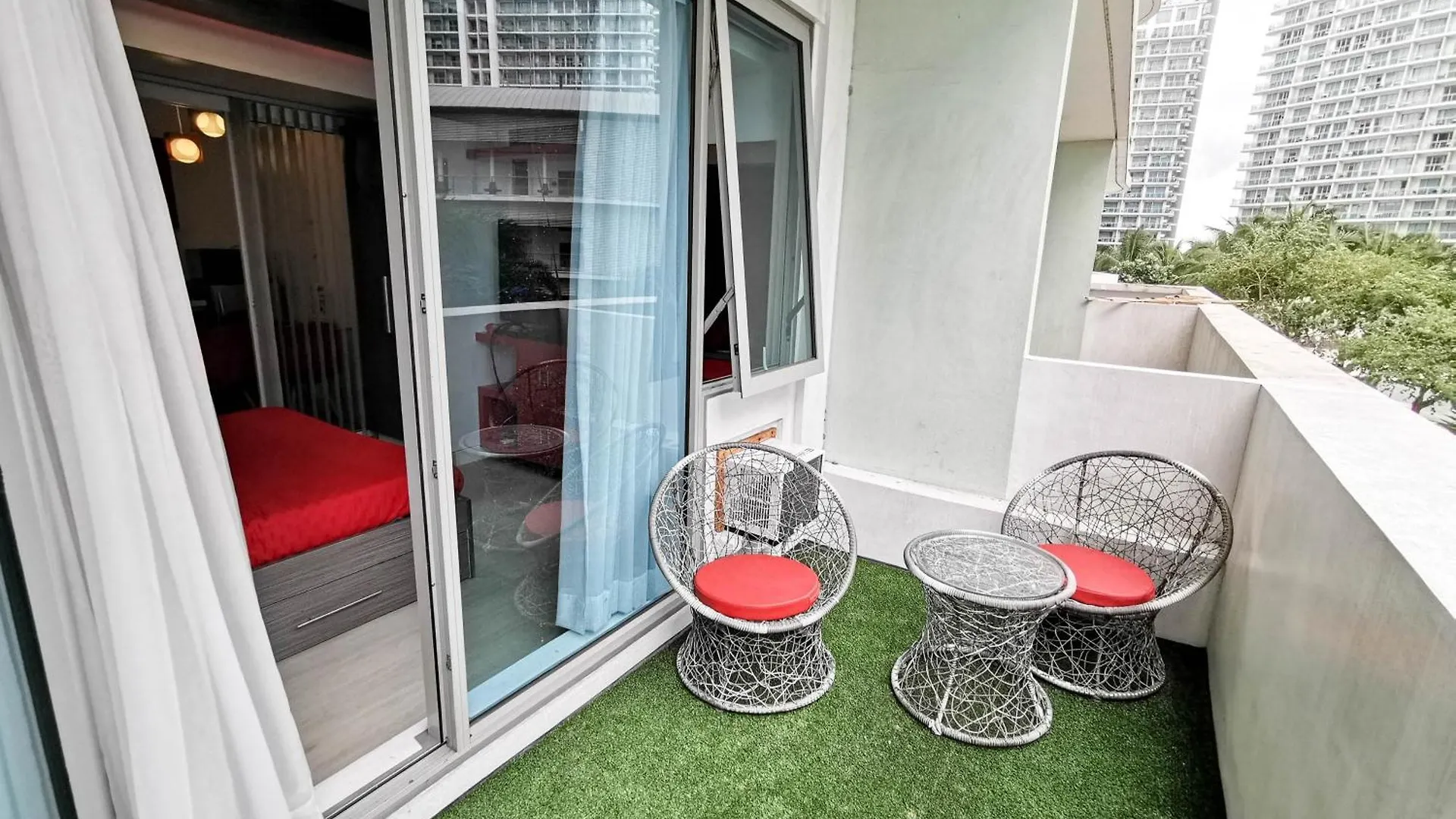 Cozy Apartment With Lagoon View Paranaque City 0*,  Philippines