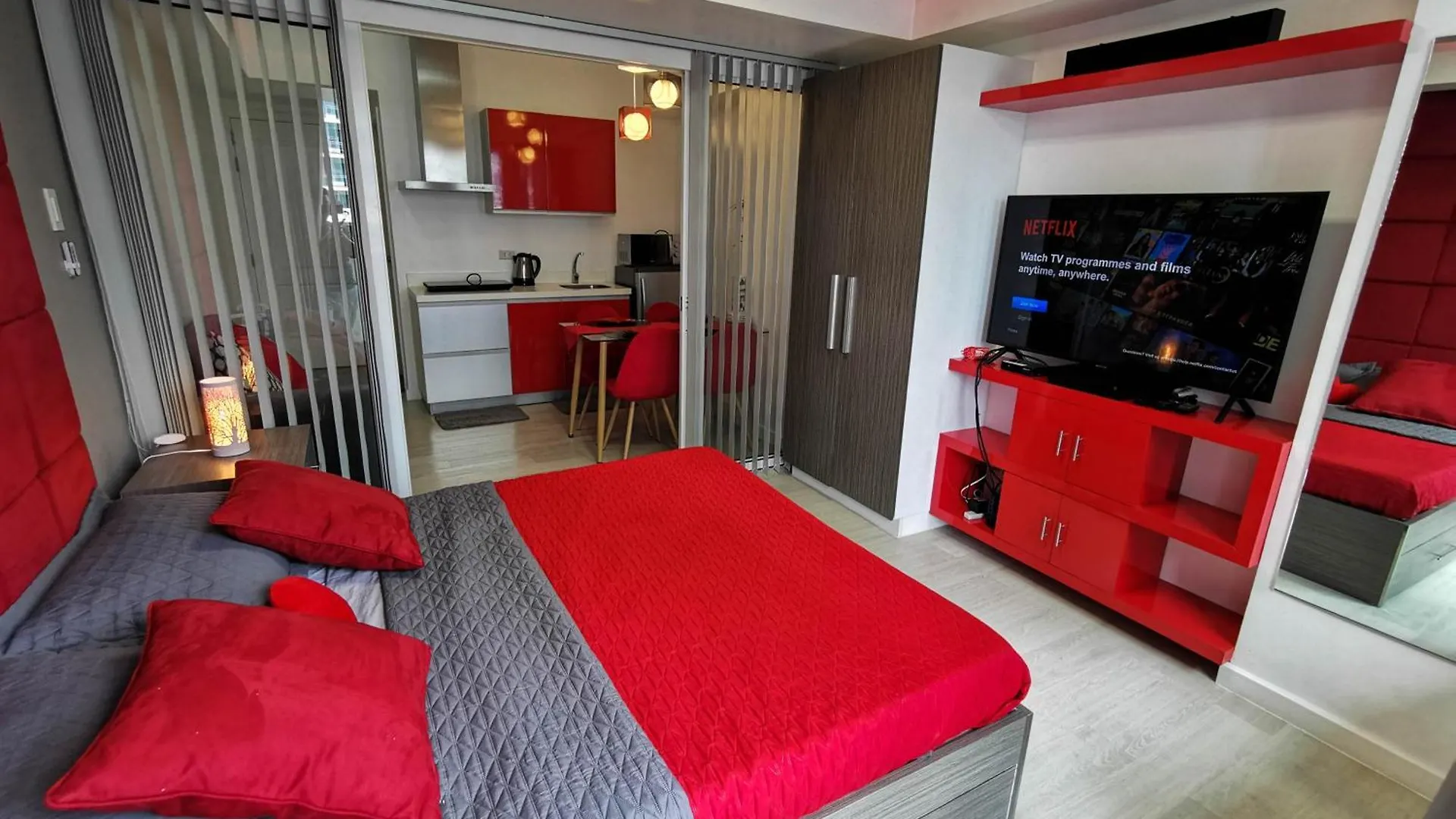 Cozy Apartment With Lagoon View Paranaque City